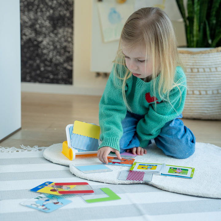 Dress_Code_Smart_Game_with_Girl