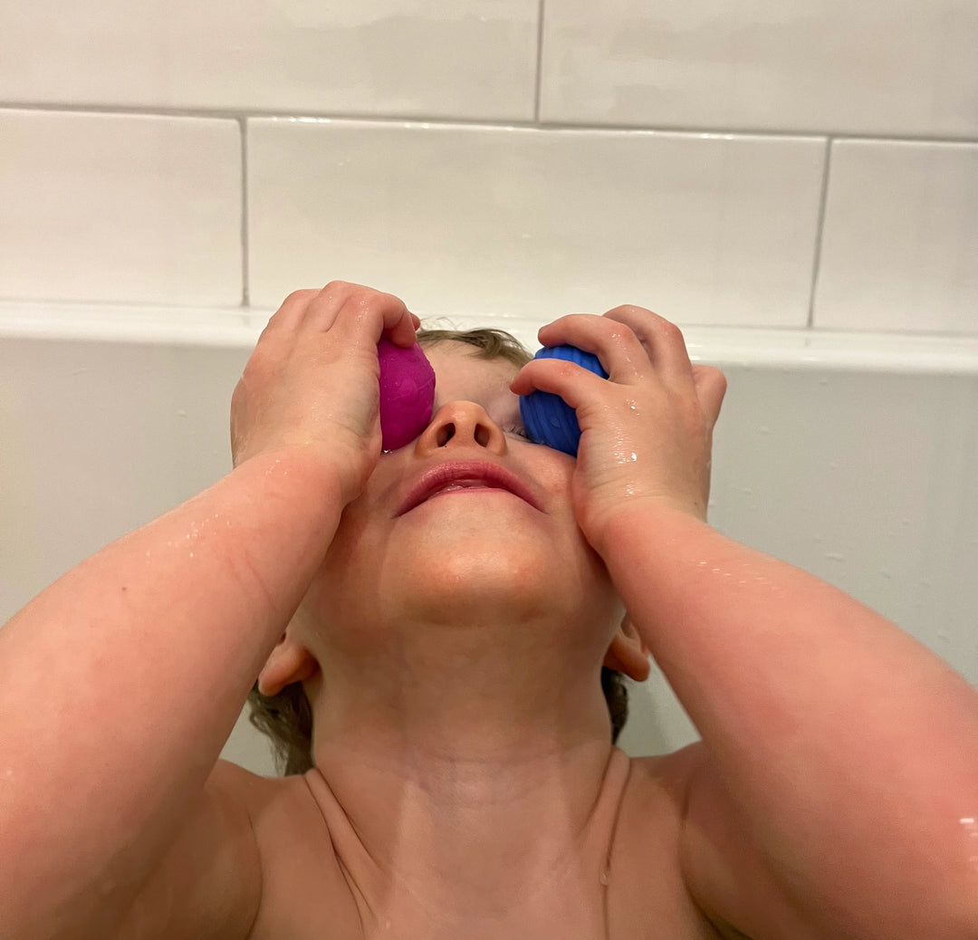 Wooshlz Sensory Bath Shakers | Möbi