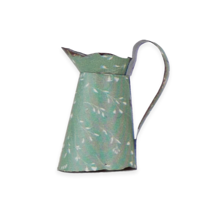die cut pitcher close up