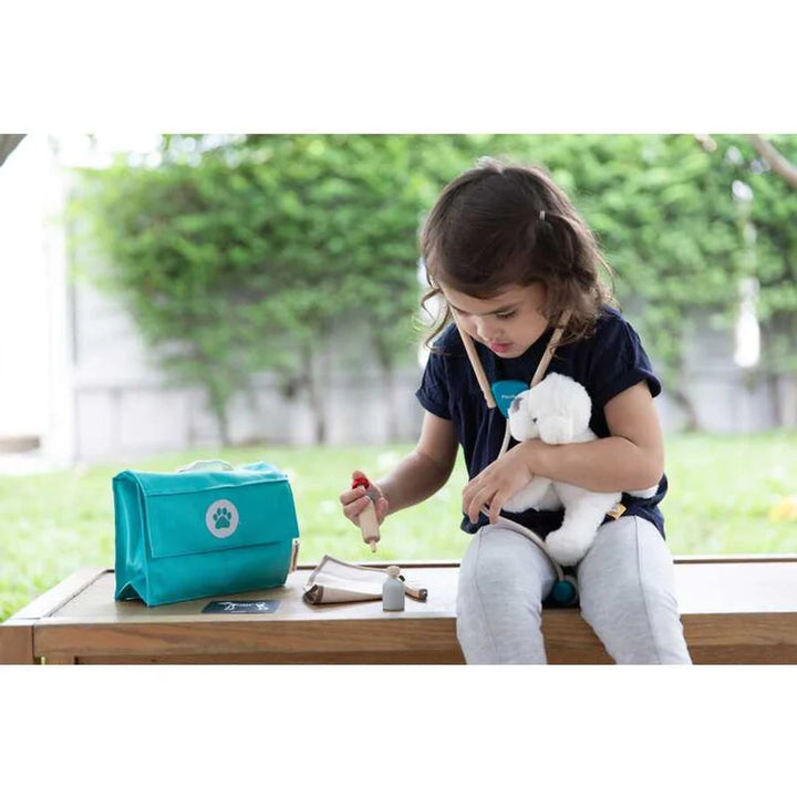 Vet Set | Plan Toys
