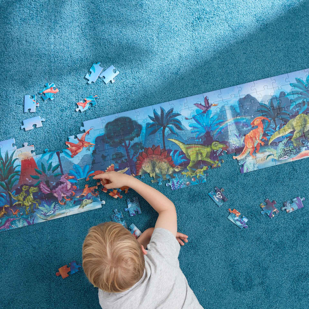 Dinosaurs Puzzle - Glow in the Dark - 200 Pieces | Hape