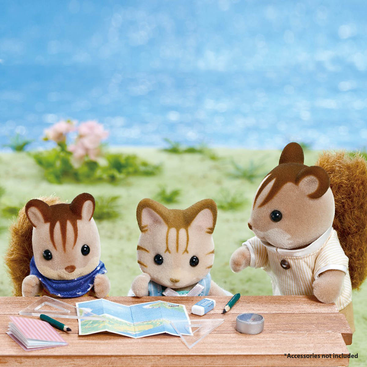 Walnut Squirrel Family | Calico Critters