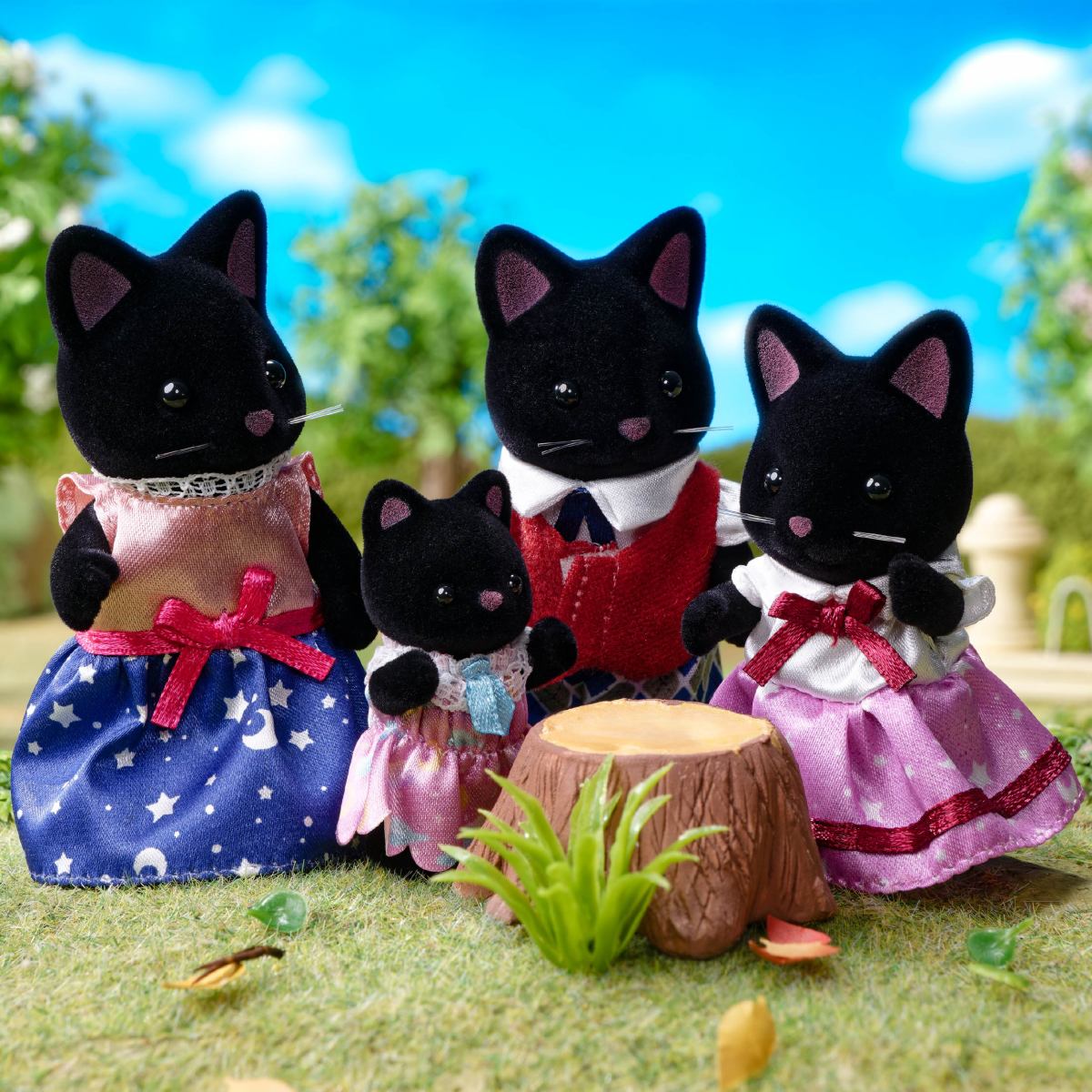 Midnight Cat Family | Calico Critters