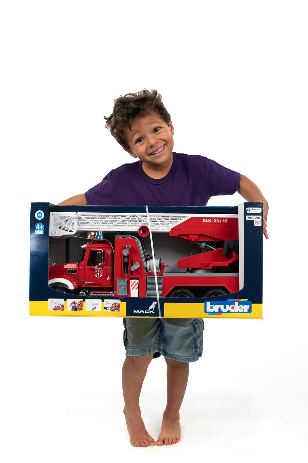 MACK Granite Fire Engine w/ Water Pump and Light & Sound | Bruder - LOCAL PICKUP ONLY