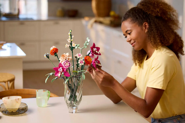 Botanicals Pretty Pink Flower Bouquet | LEGO