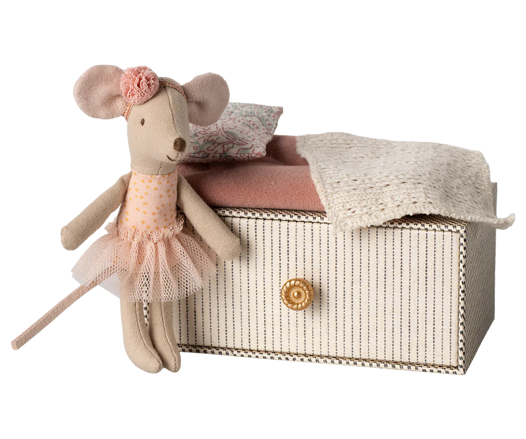 Dance Mouse in Daybed, Little sister | Maileg