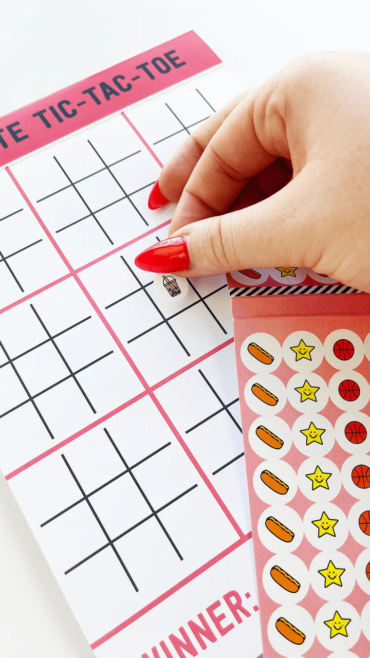 Ultimate Tic-Tac-Toe On-The-Go Pad | Pipsticks