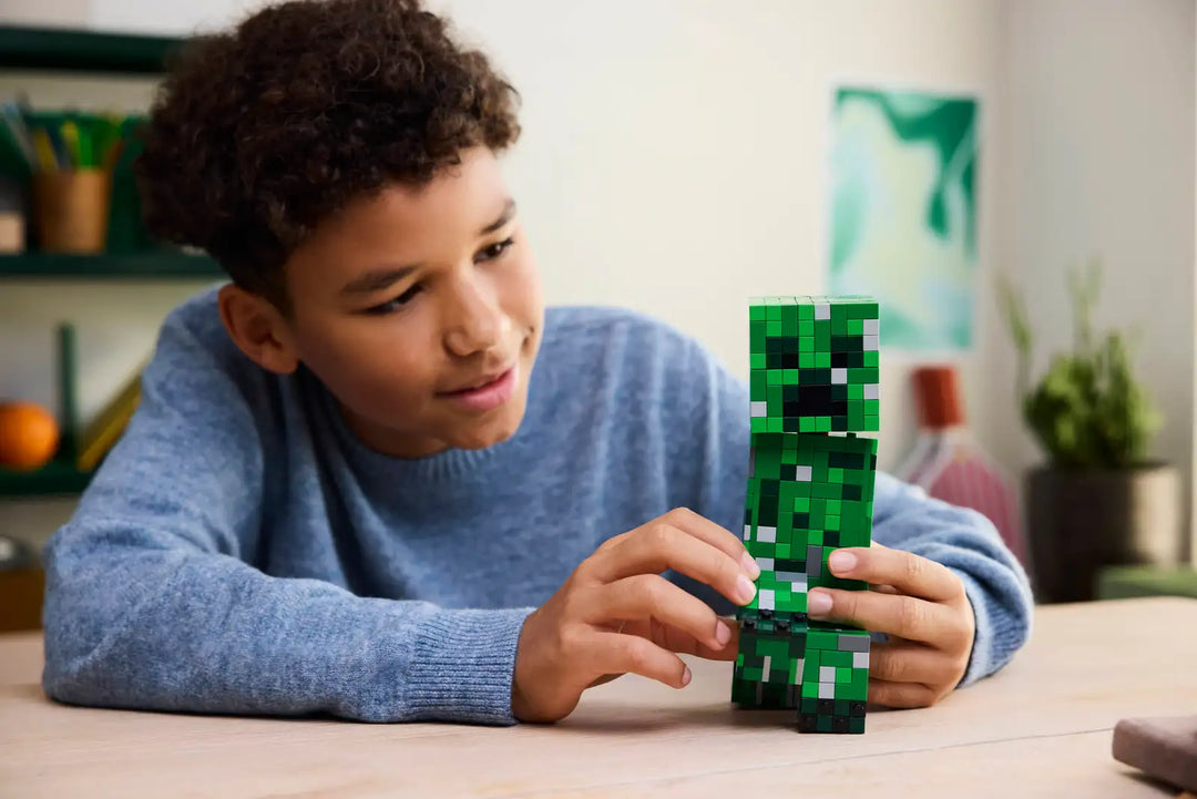 MINECRAFT® The Creeper™ | LEGO