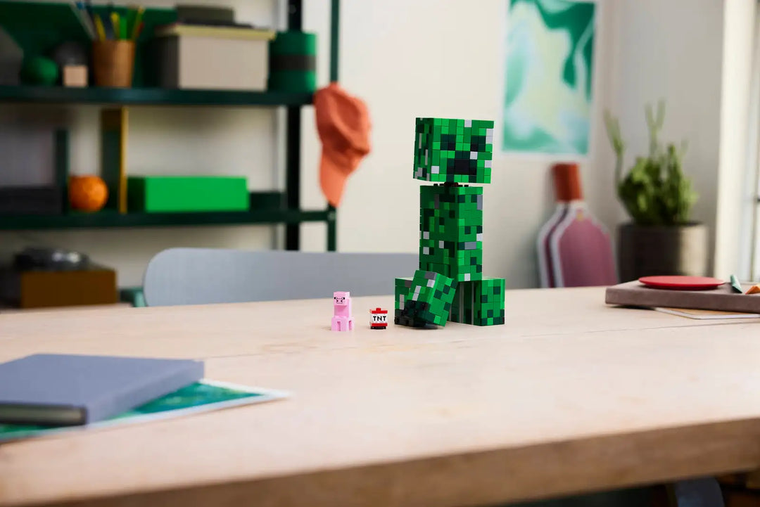 MINECRAFT® The Creeper™ | LEGO