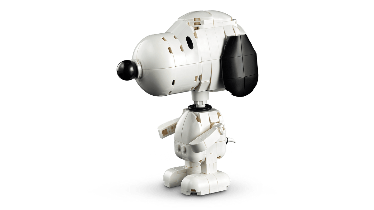 Ideas Peanuts: Snoopy's Doghouse | LEGO
