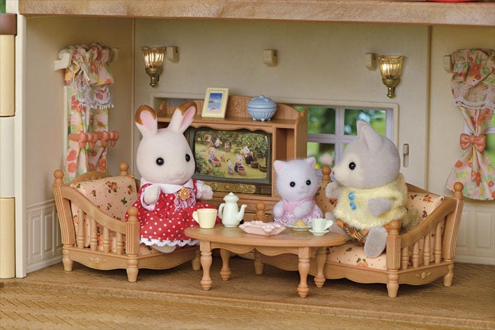 Red Roof Country Home Husky Girl Gift Set - Secret Attic Playroom  | Calico Critters - LOCAL PICK UP ONLY