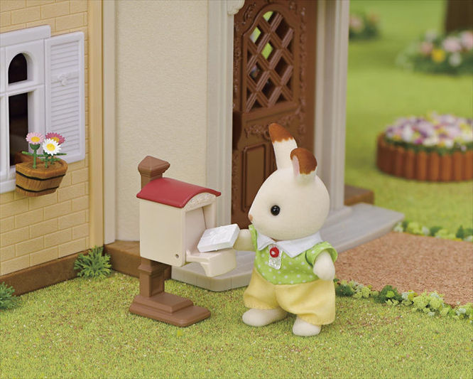 Red Roof Country Home Husky Girl Gift Set - Secret Attic Playroom  | Calico Critters - LOCAL PICK UP ONLY
