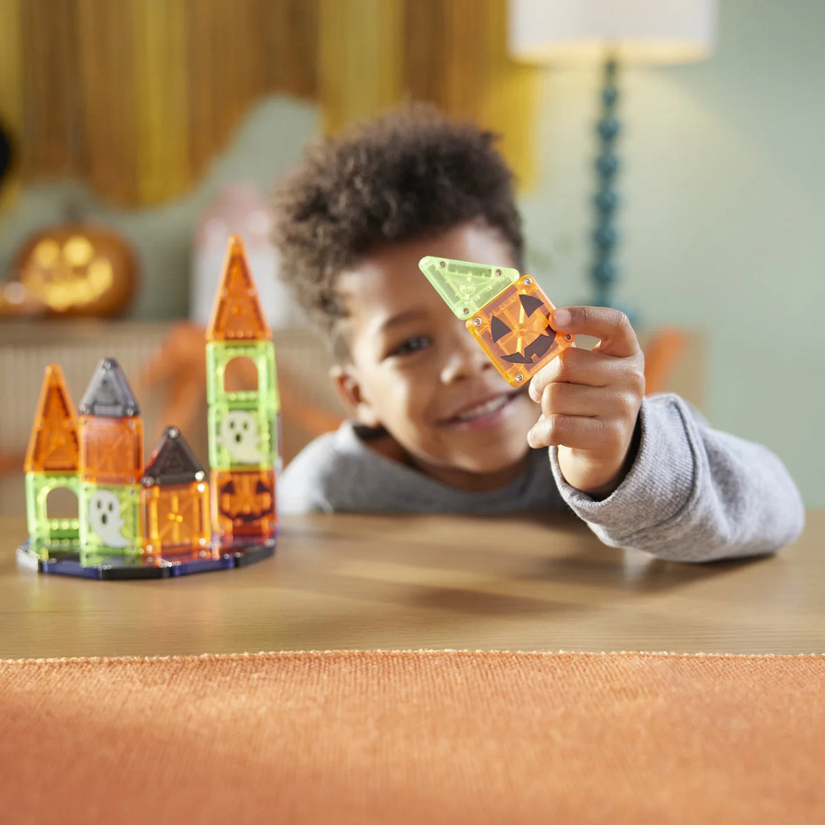microMAGS Spooky 24 Piece Travel Set | Magna-Tiles