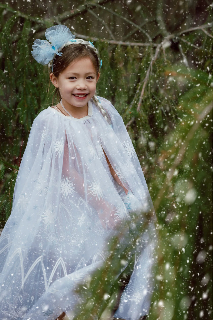 Winter Wonderland Cape | Great Pretenders