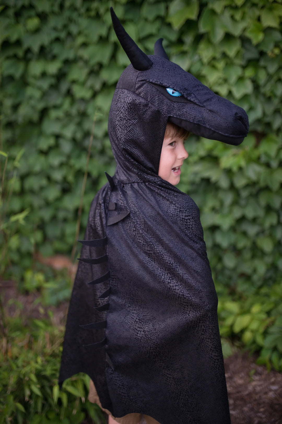 Midnight Dragon Cape | Great Pretenders