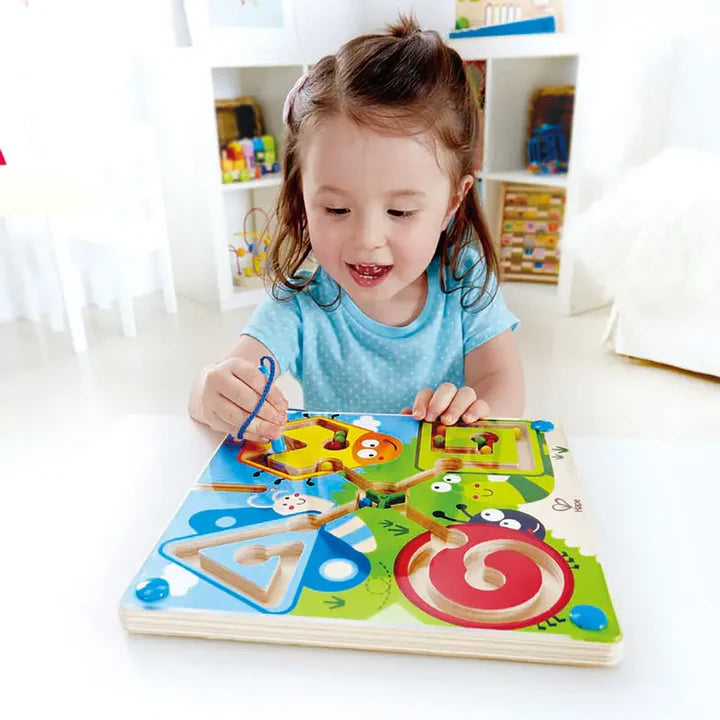 Best Bugs Magnetic Maze | Hape