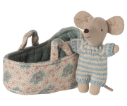 Baby mouse in carry cot - Blue | Maileg