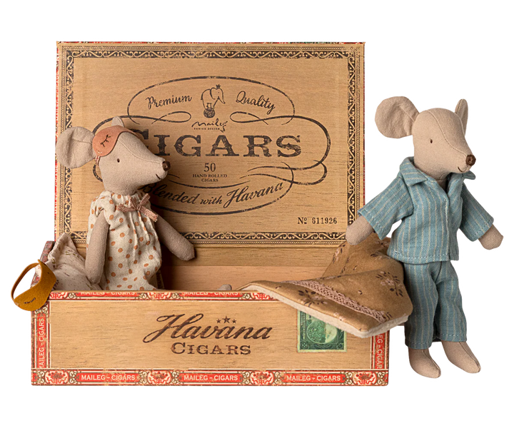Mum & Dad Mice in Cigarbox | Maileg