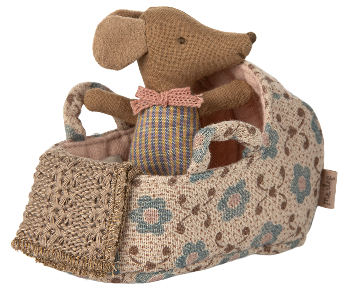 Carry Cot, Baby Mouse - Rose | Maileg
