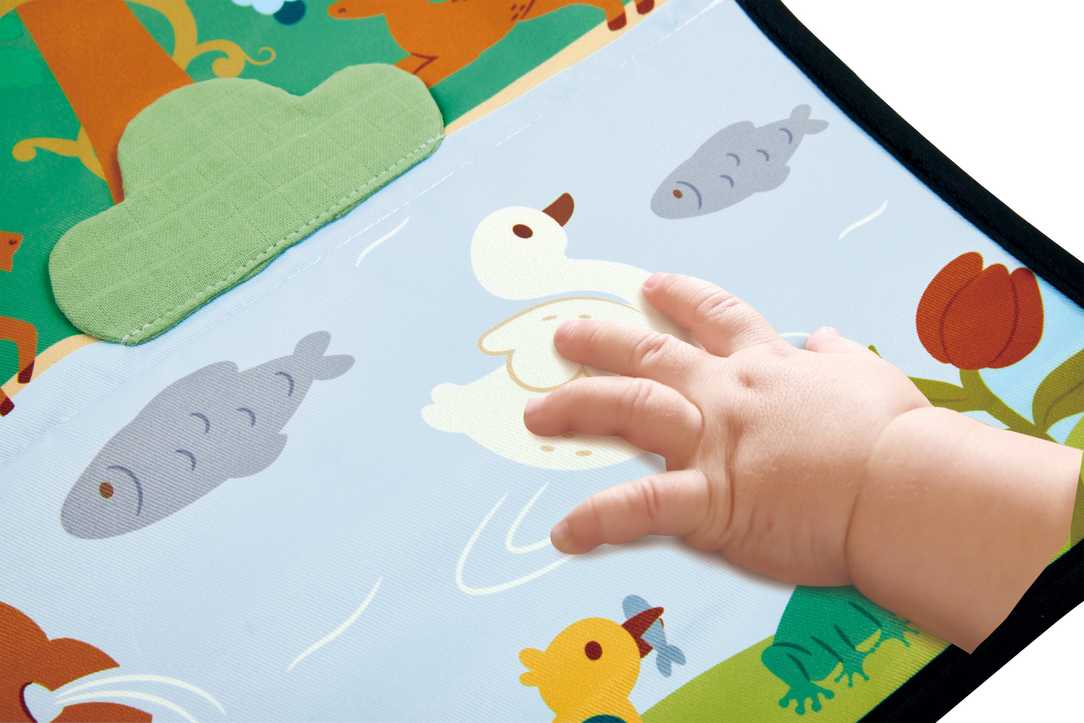 High Contrast Gallery Play Mat | Hape