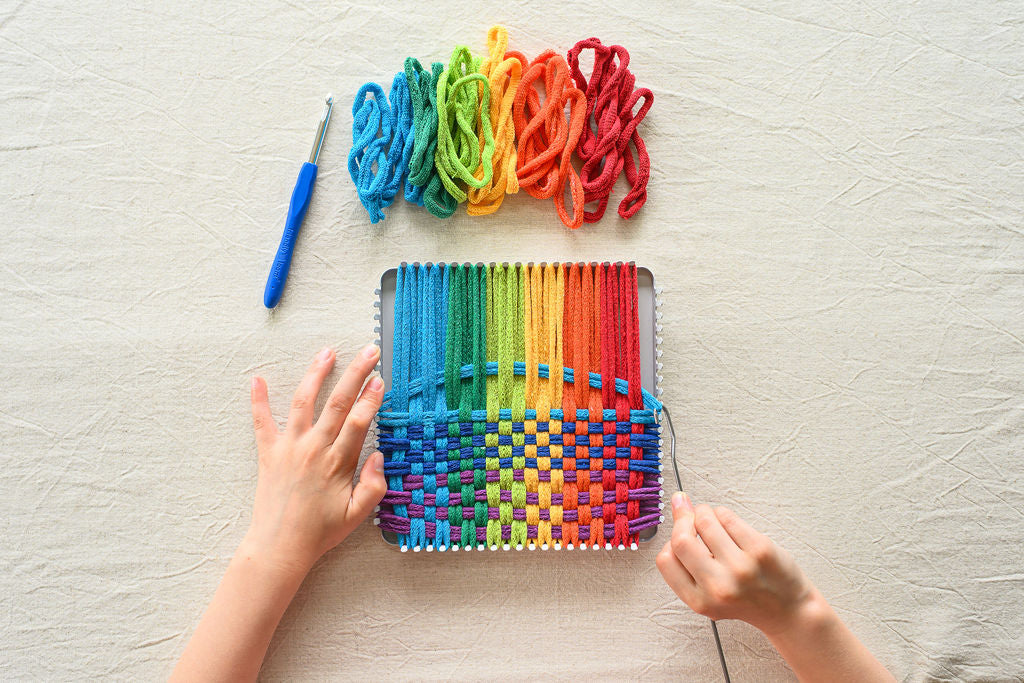 Potholder Loom Traditional Size | Friendly Loom