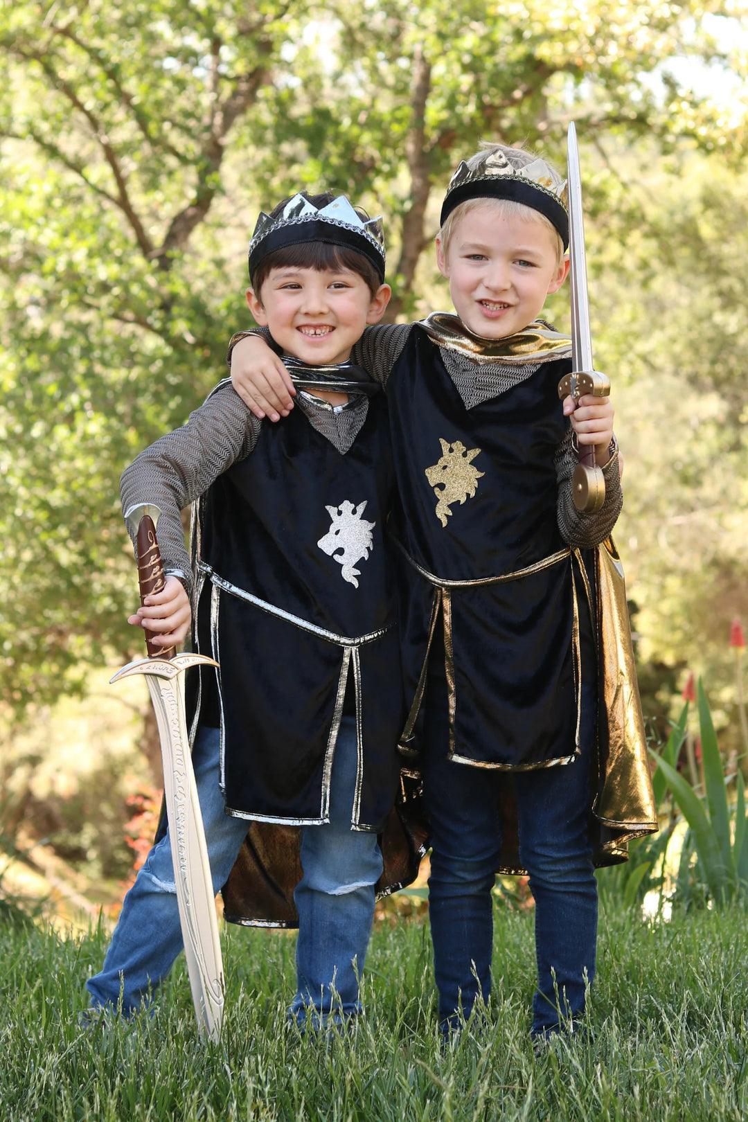 Golden Knight With Tunic, Cape, & Crown | Great Pretenders