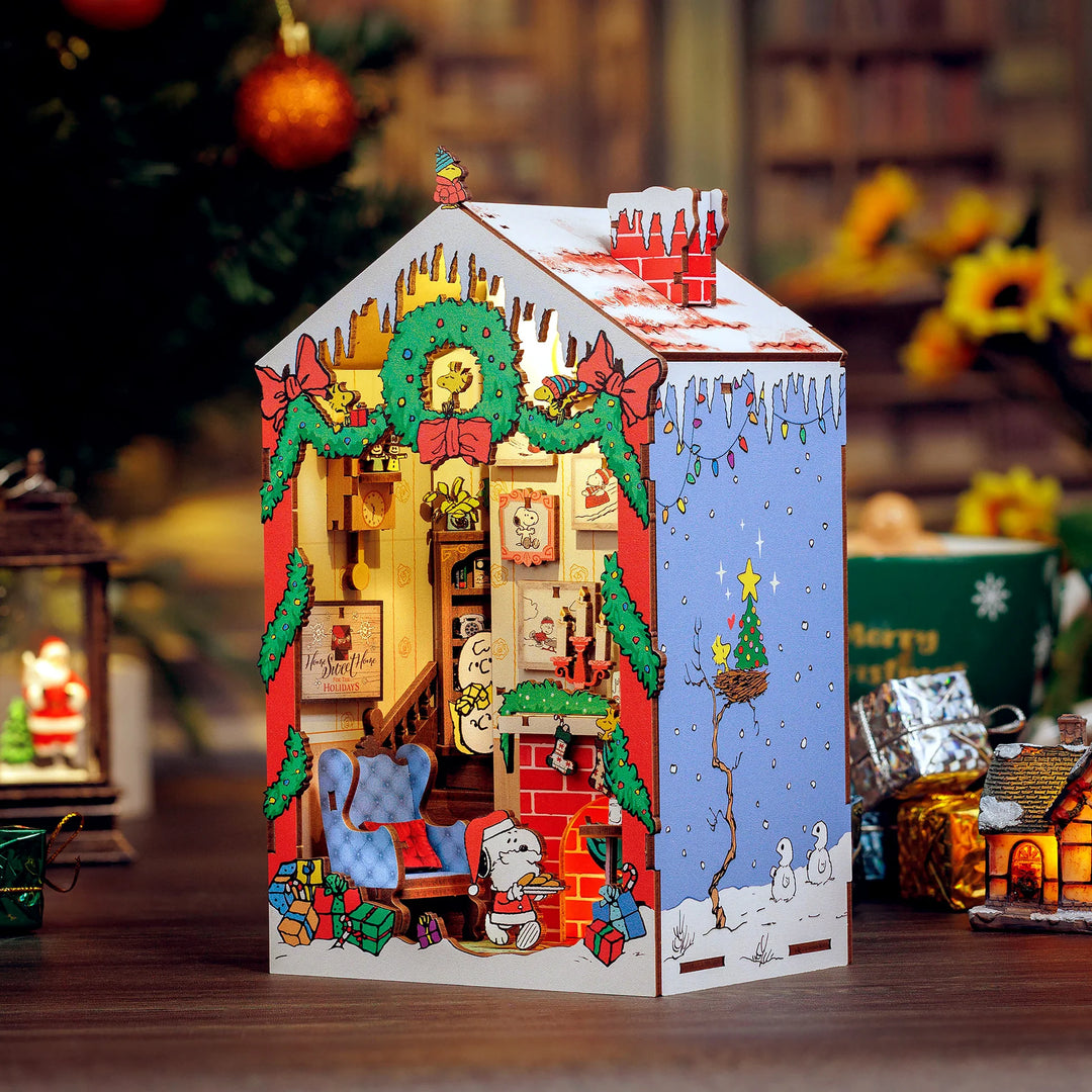 Peanuts® Christmas | Hands Craft