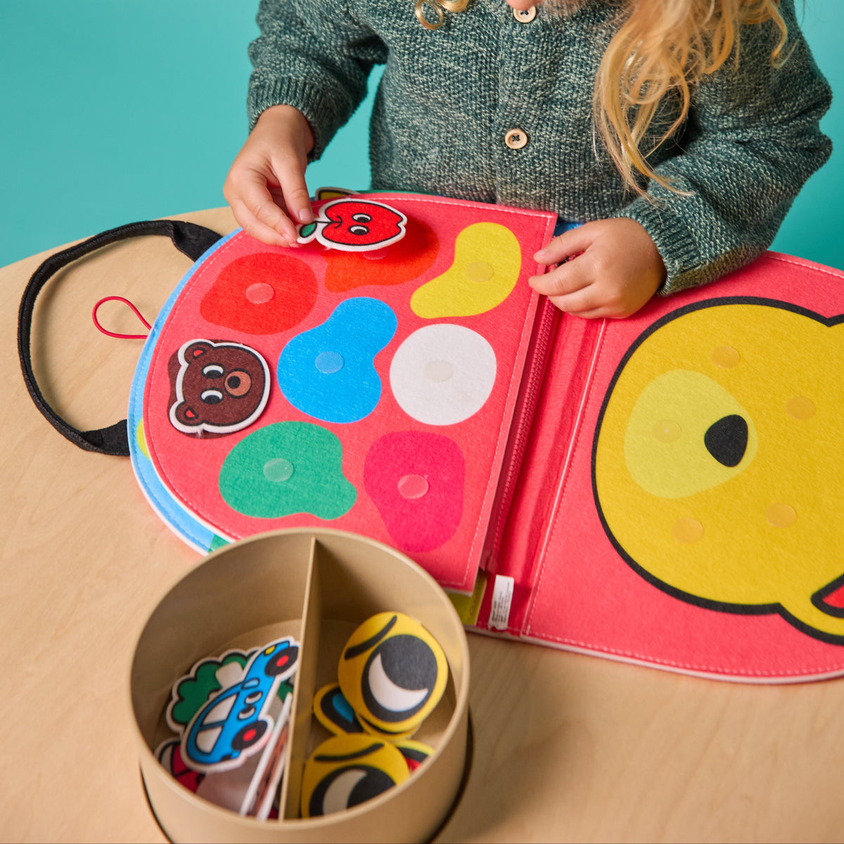Montessori Play Kit - Shapes and Colors | OMY