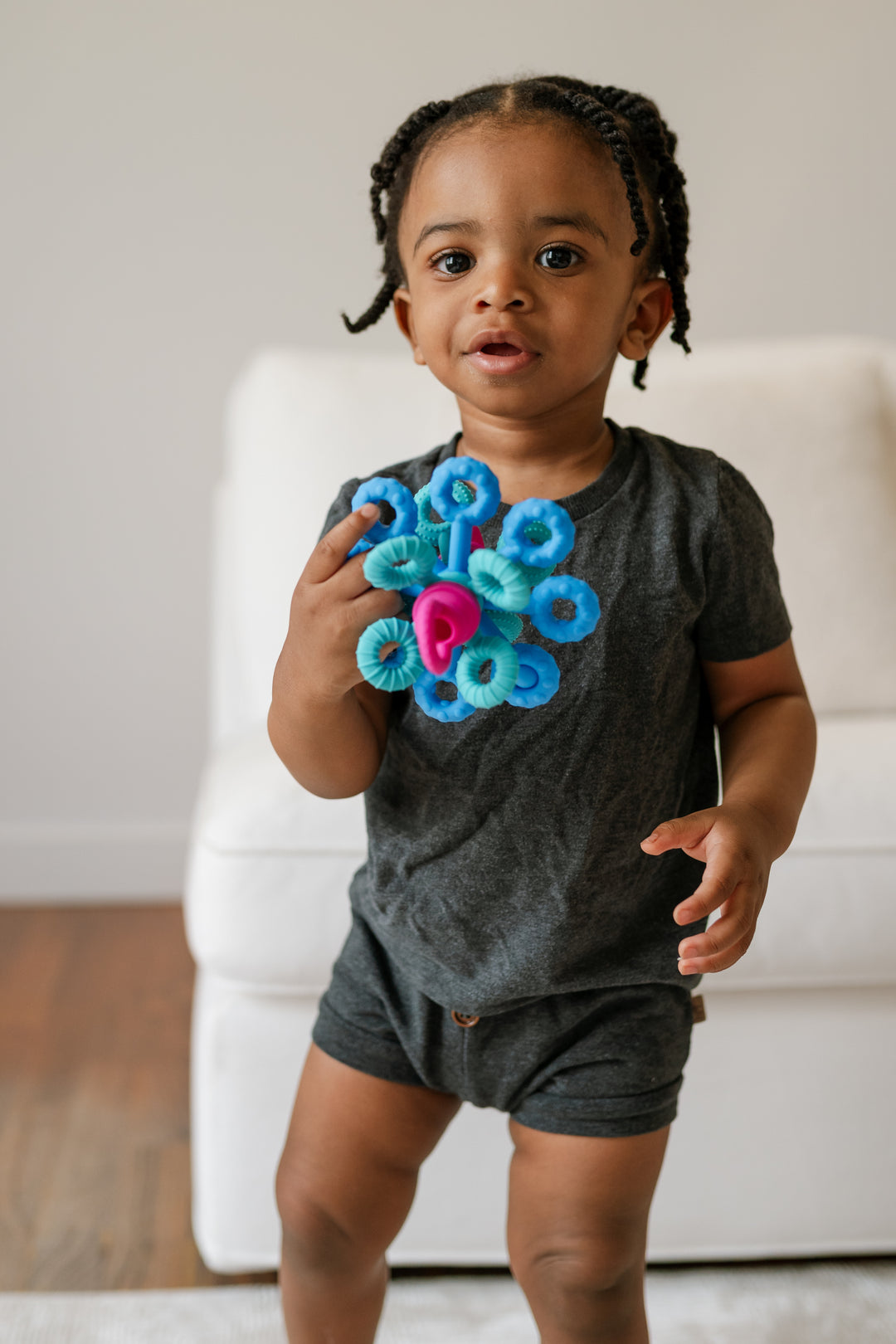 Okee Activity Toy | Möbi