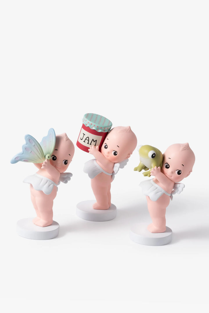 Kewpie Holding Things | SMOKO