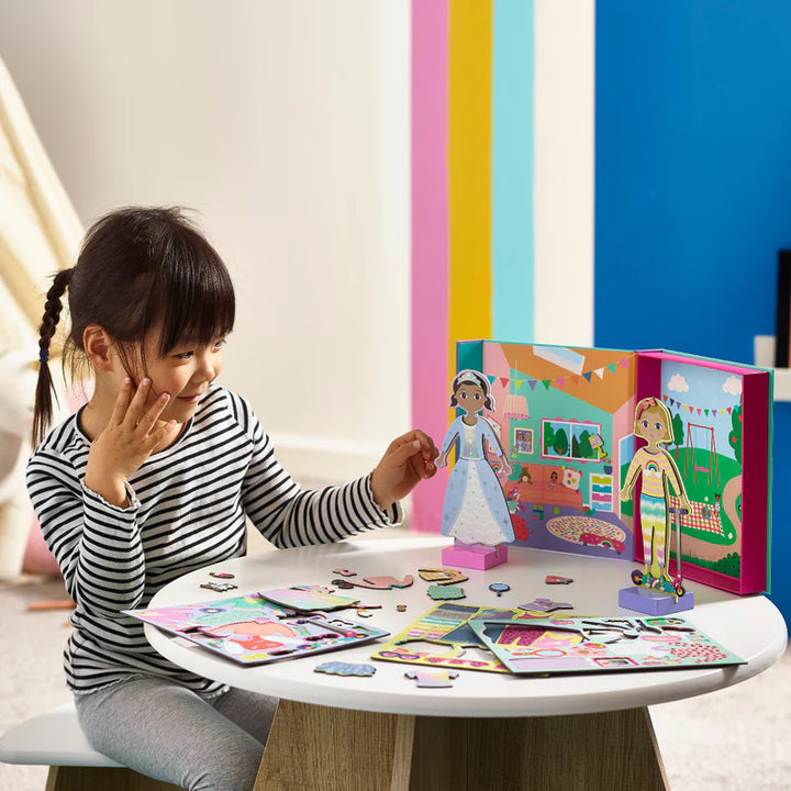 Magnetic Dress Up - Best Friends | Floss & Rock