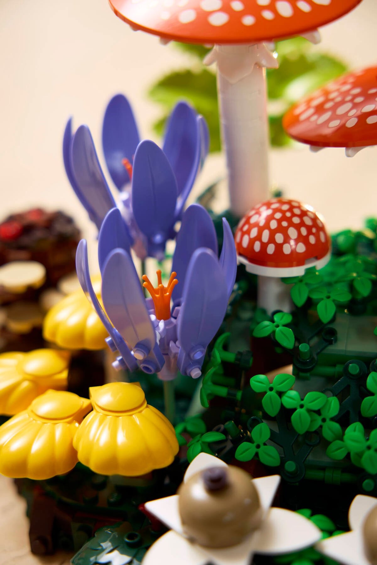 Botanicals Woodland Mushrooms | LEGO