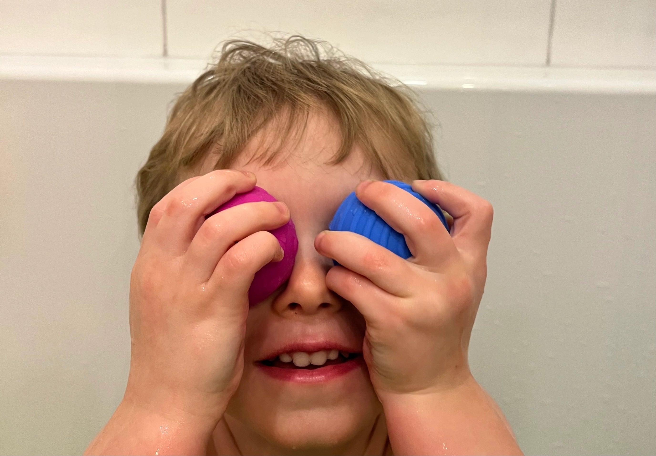 Wooshlz Sensory Bath Shakers | Möbi