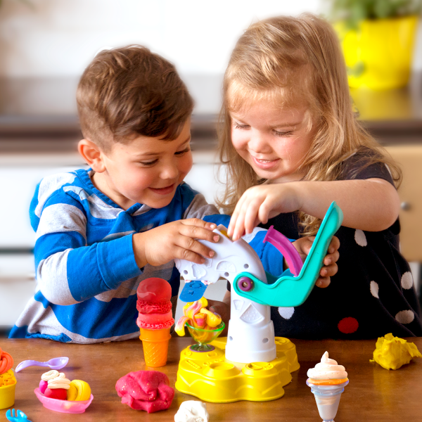 kids playing with ice cream kit