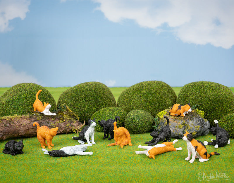 Itty Bitty Cats figurines