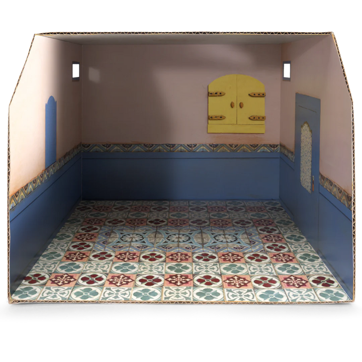 Cardboard Room - Bathroom | The Mouse Mansion