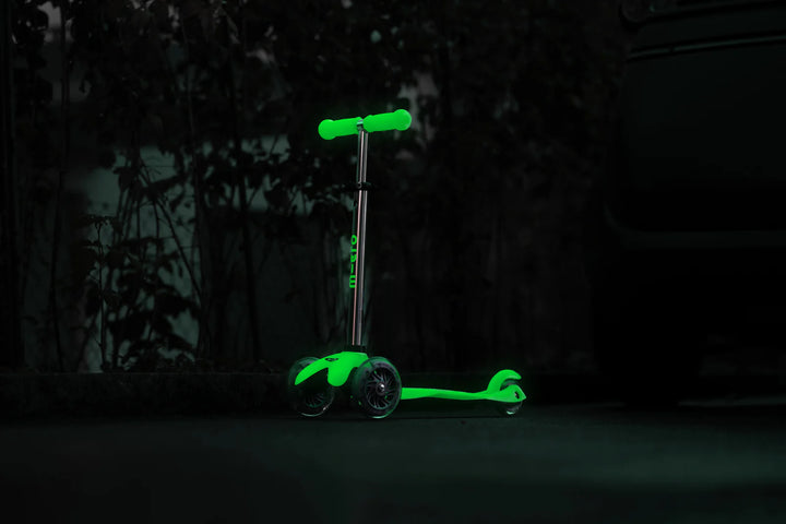 Micro Mini Glow Plus LED Scooter - Glacier Aqua - LOCAL PICK UP ONLY