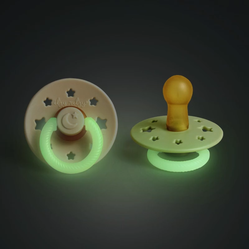Itzy Soother™ Natural Rubber Pacifier Set - Glow in the Dark