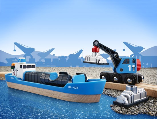 Freight Ship and Crane | BRIO