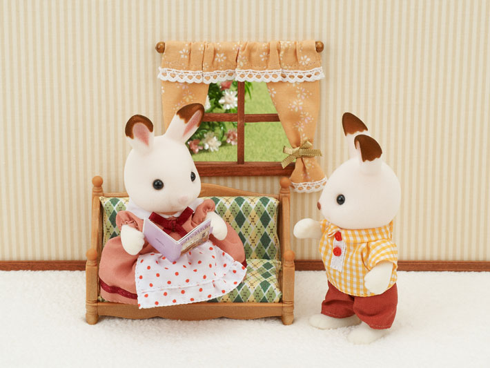 Comfy Living Room Set – Sylvanian Store Keepers