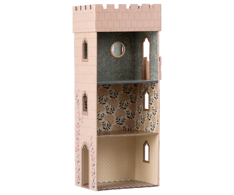 Castle with Mirror, Mouse